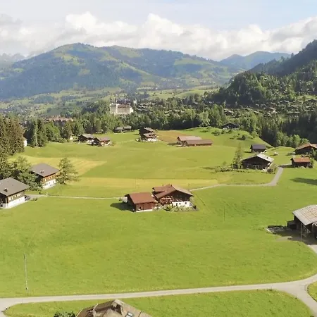 Apartment Alpenchalet Spiher Ferienwohnung-studio Und Ein Weiteres Schlafzimmer Gstaad